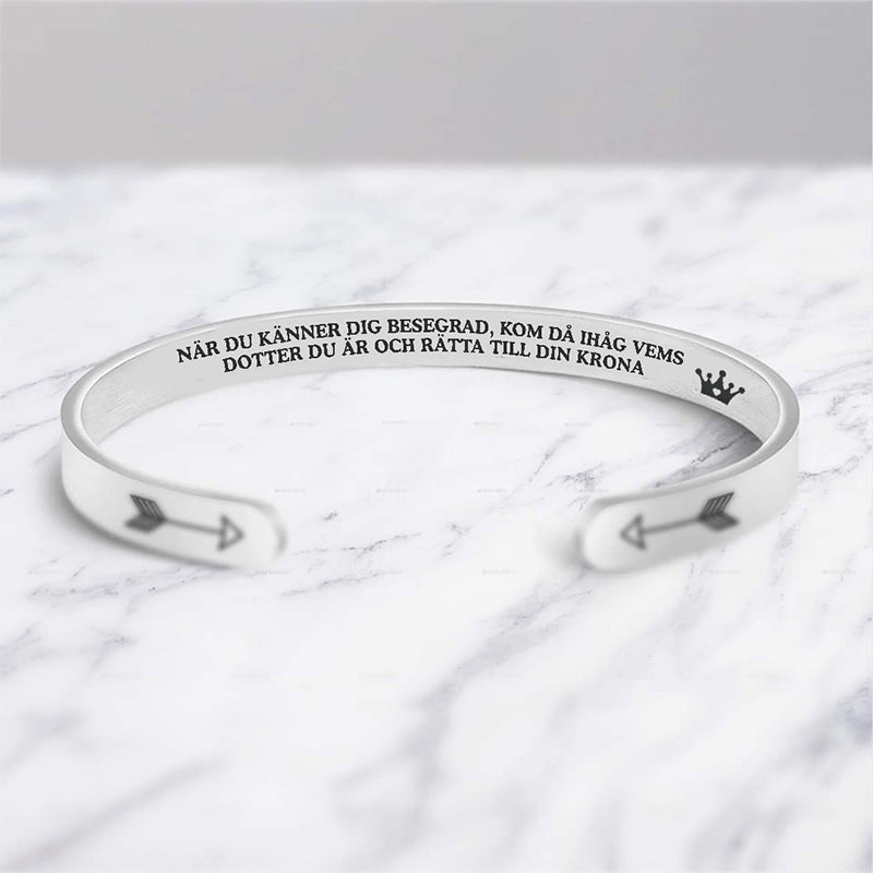 Armband "För Vår Drottning" från föräldrarna