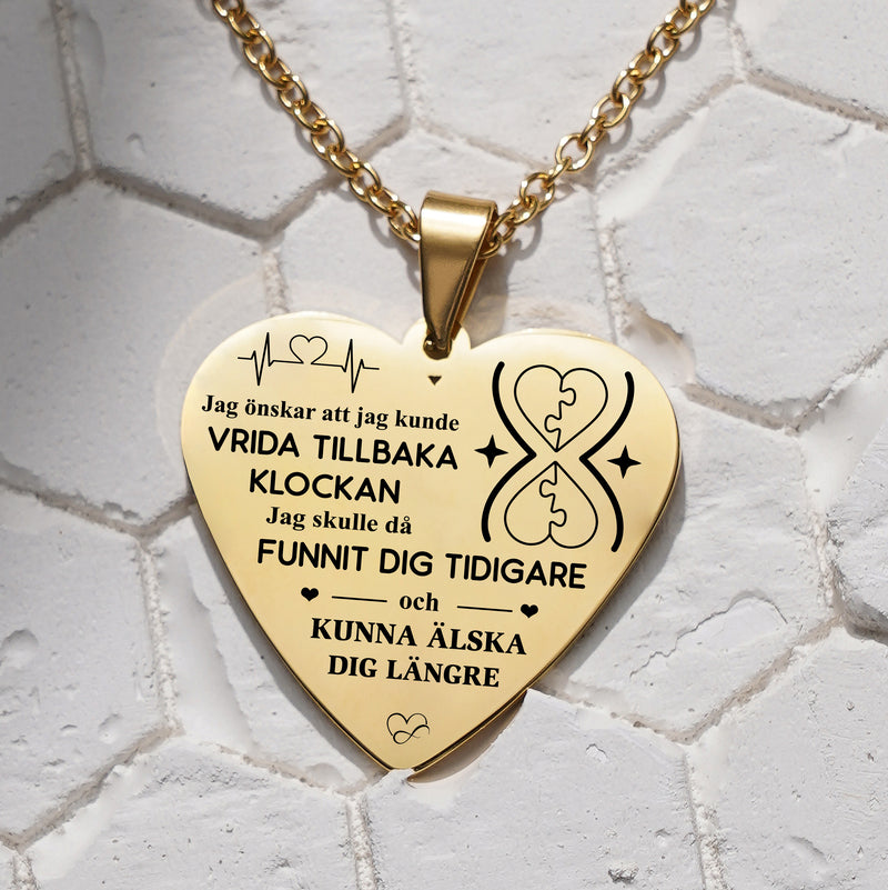 Vi är en del av en helhet - Graverat hjärthänge för en älskad