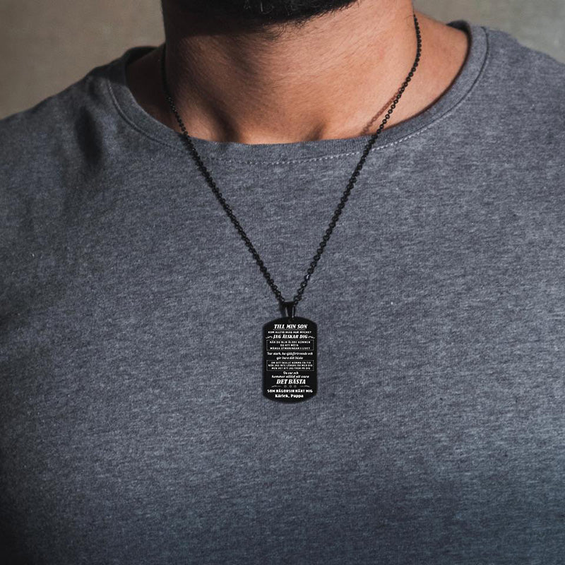 Hänge från far till son - "Vi väntar alltid på dig hemma"